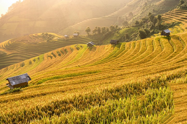Khung cảnh thiên nhiên hùng vĩ Việt Nam