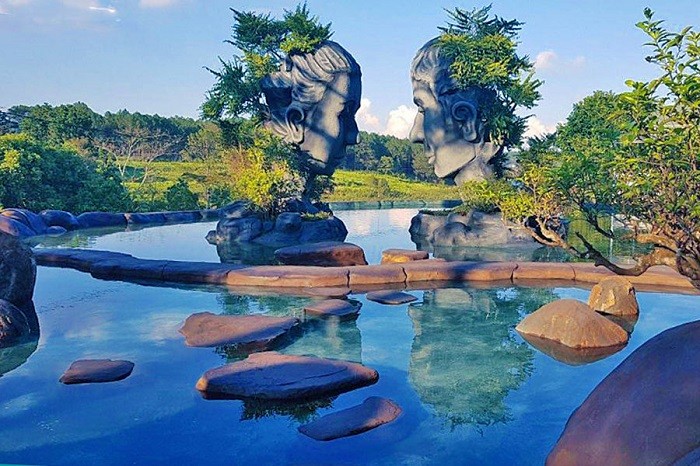 Kinh nghiệm săn mây Đà Lạt và khám phá đồi chè Cầu Đất buổi sớm mai